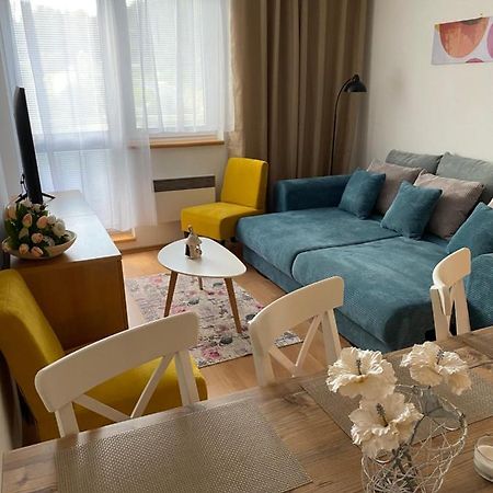 Apartment Dony Доновали Екстериор снимка