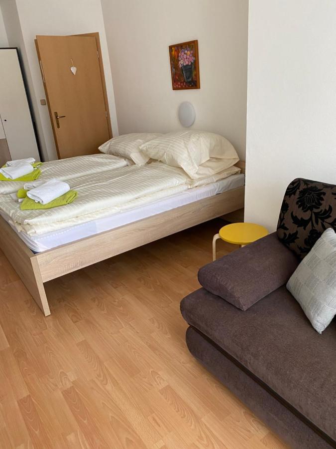 Apartment Dony Доновали Екстериор снимка