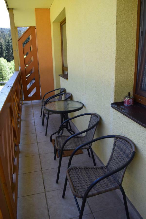 Apartment Dony Доновали Екстериор снимка